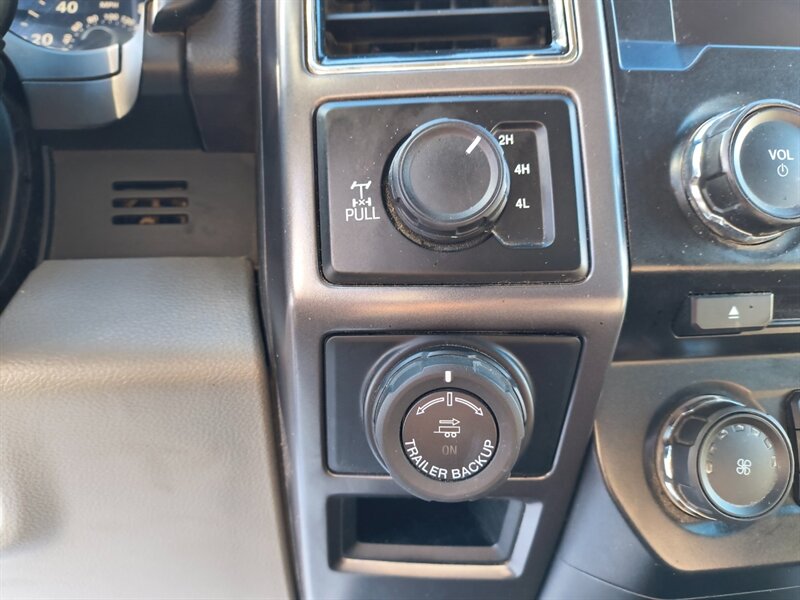 2017 Ford F-150 XLT   - Photo 17 - Tucson, AZ 85711