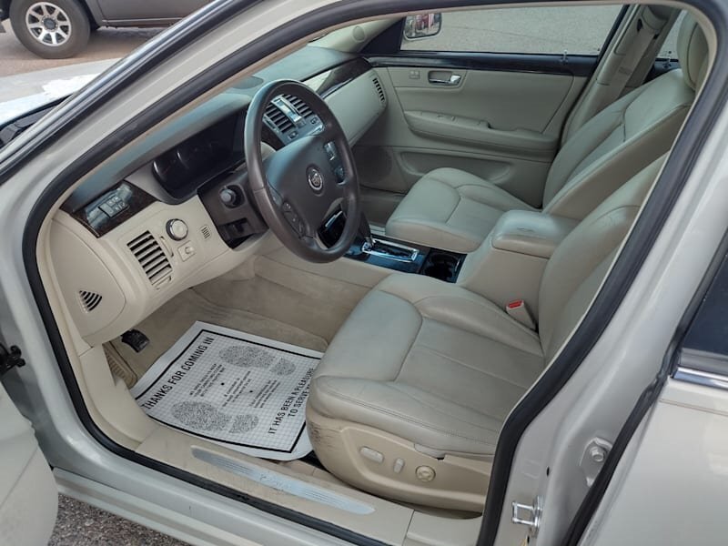 2008 Cadillac DTS   - Photo 8 - Tucson, AZ 85711