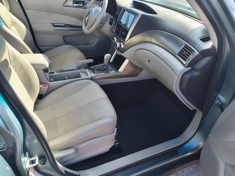 2011 Subaru Forester 2.5X Limited - Photo 12 - Tucson, AZ 85711