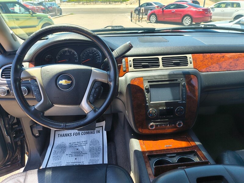 2013 Chevrolet Tahoe LTZ - Photo 10 - Tucson, AZ 85711