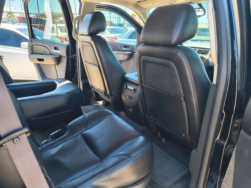 2013 Chevrolet Tahoe LTZ - Photo 11 - Tucson, AZ 85711