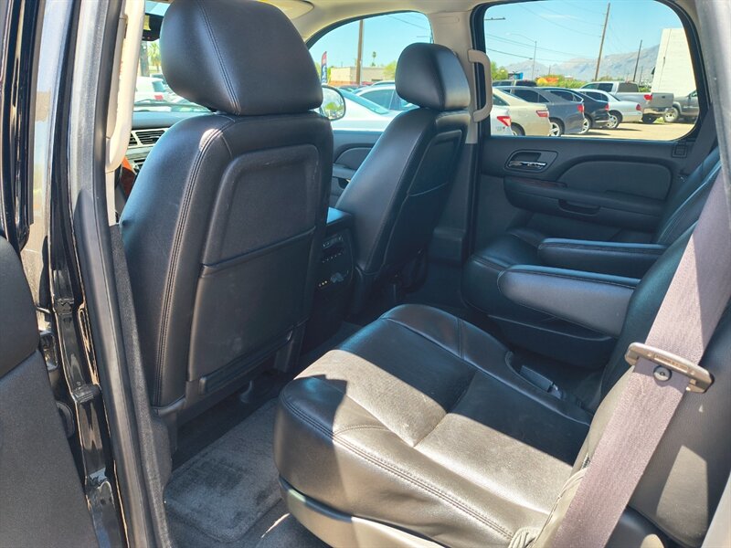 2013 Chevrolet Tahoe LTZ - Photo 9 - Tucson, AZ 85711