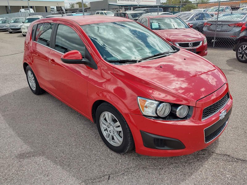 2012 Chevrolet Sonic LT   - Photo 4 - Tucson, AZ 85711