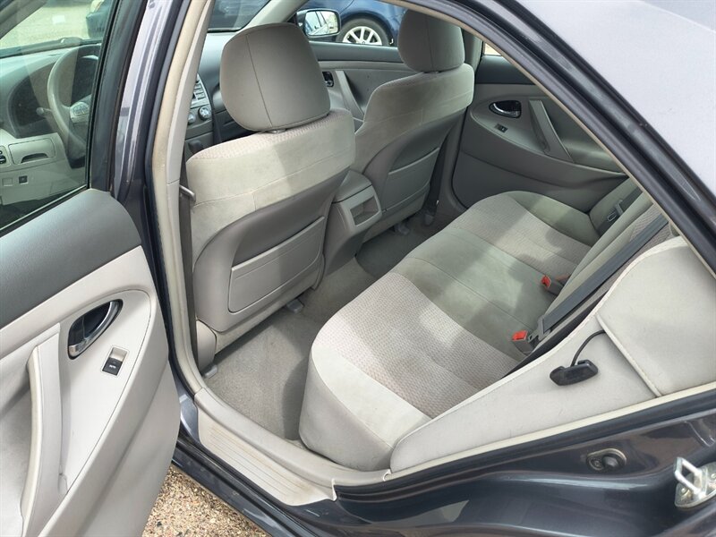 2011 Toyota Camry LE   - Photo 9 - Tucson, AZ 85711