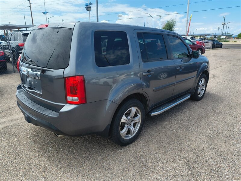 2013 Honda Pilot EX-L w/Navi - Photo 2 - Tucson, AZ 85711
