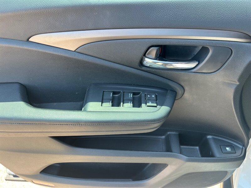 2020 Honda Pilot EX   - Photo 9 - Tucson, AZ 85711