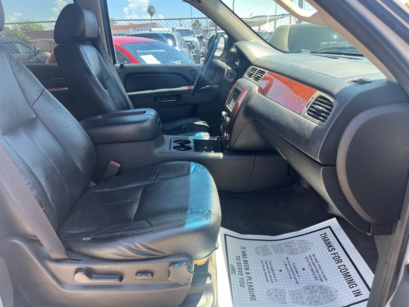 2012 Chevrolet Tahoe LS   - Photo 12 - Tucson, AZ 85711