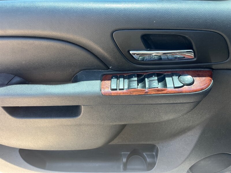 2012 Chevrolet Tahoe LS   - Photo 14 - Tucson, AZ 85711