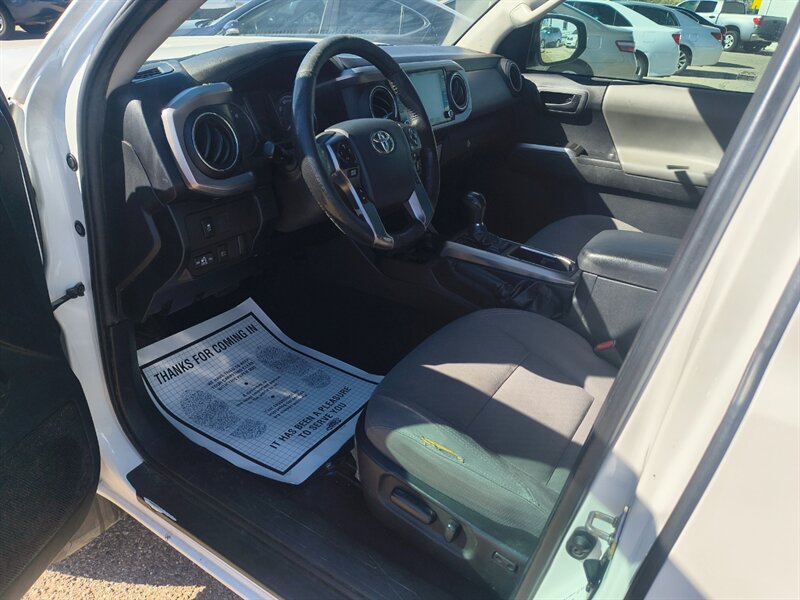 2020 Toyota Tacoma SR5 V6 - Photo 9 - Tucson, AZ 85711