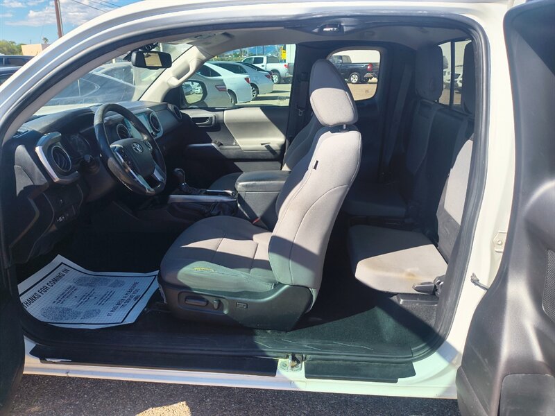 2020 Toyota Tacoma SR5 V6 - Photo 10 - Tucson, AZ 85711
