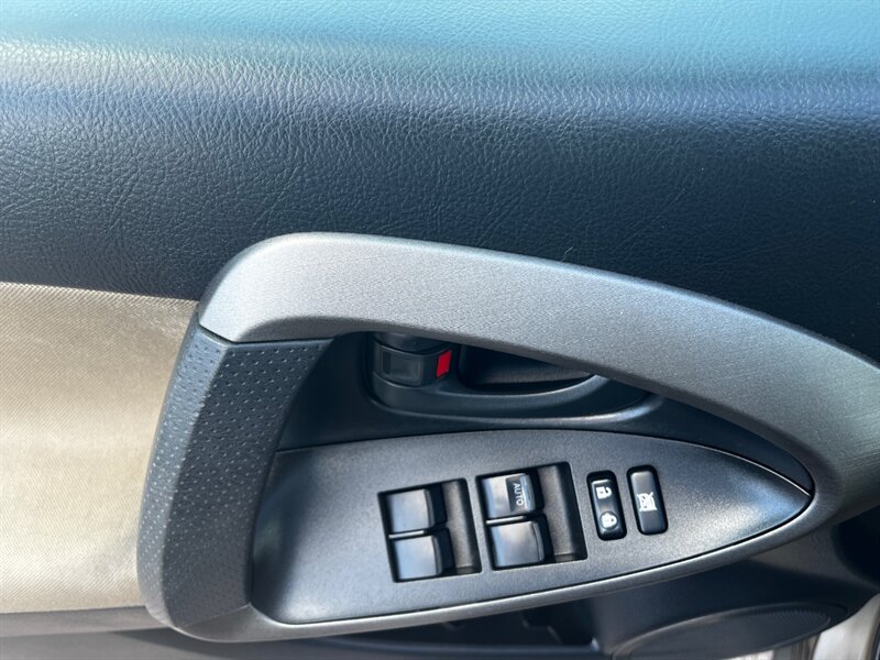 2010 Toyota RAV4 - Photo 14 - Tucson, AZ 85711