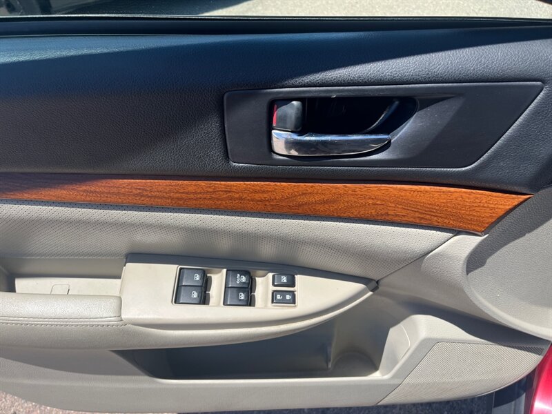 2013 Subaru Outback 2.5i Limited - Photo 14 - Tucson, AZ 85711