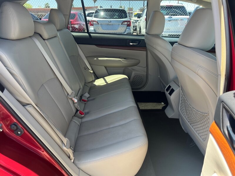 2013 Subaru Outback 2.5i Limited - Photo 11 - Tucson, AZ 85711