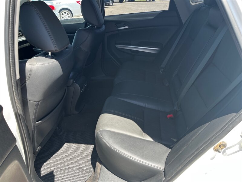 2014 Honda Crosstour EX-L V6 - Photo 9 - Tucson, AZ 85711