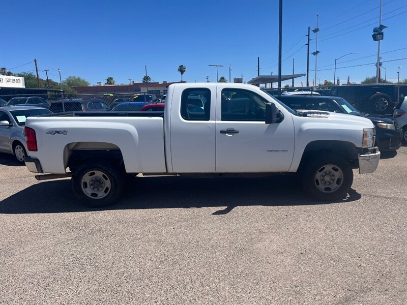 2011 Chevrolet Silverado 2500 Work Truck   - Photo 4 - Tucson, AZ 85711