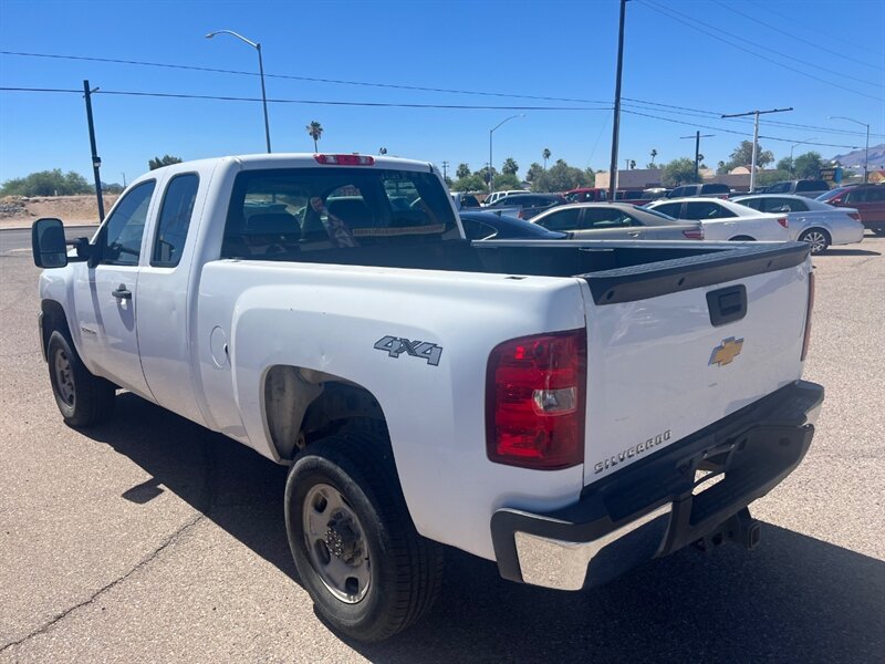 2011 Chevrolet Silverado 2500 Work Truck   - Photo 6 - Tucson, AZ 85711