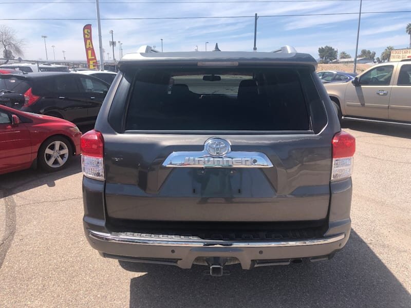 2010 Toyota 4Runner SR5   - Photo 6 - Tucson, AZ 85711