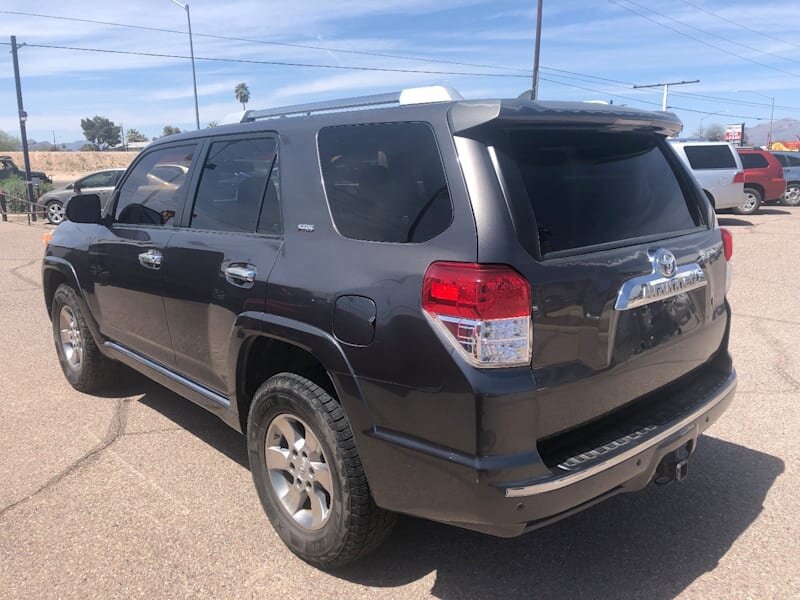 2010 Toyota 4Runner SR5   - Photo 4 - Tucson, AZ 85711