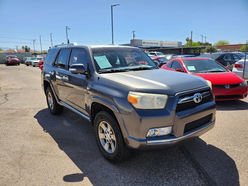 2010 Toyota 4Runner SR5   - Photo 5 - Tucson, AZ 85711