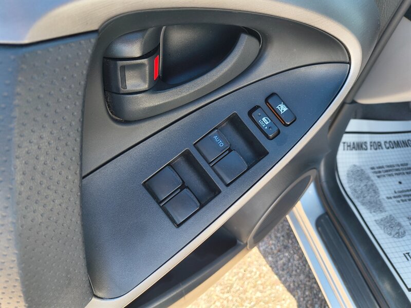 2007 Toyota RAV4   - Photo 14 - Tucson, AZ 85711
