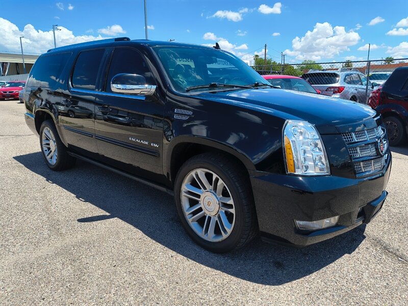 2013 Cadillac Escalade ESV Premium   - Photo 6 - Tucson, AZ 85711