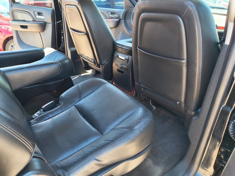 2013 Cadillac Escalade ESV Premium   - Photo 12 - Tucson, AZ 85711