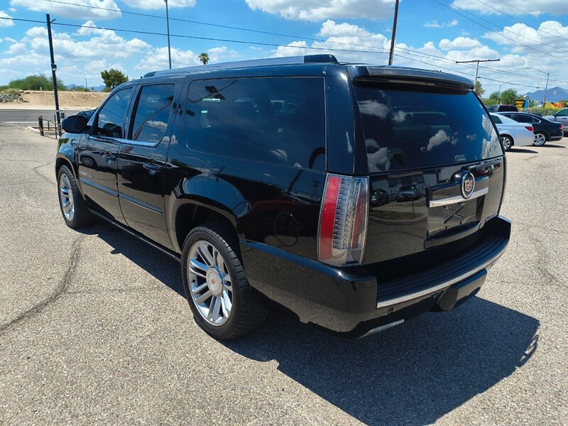 2013 Cadillac Escalade ESV Premium   - Photo 7 - Tucson, AZ 85711