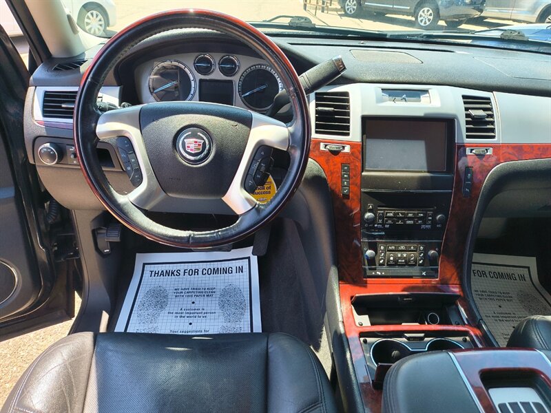 2013 Cadillac Escalade ESV Premium   - Photo 11 - Tucson, AZ 85711
