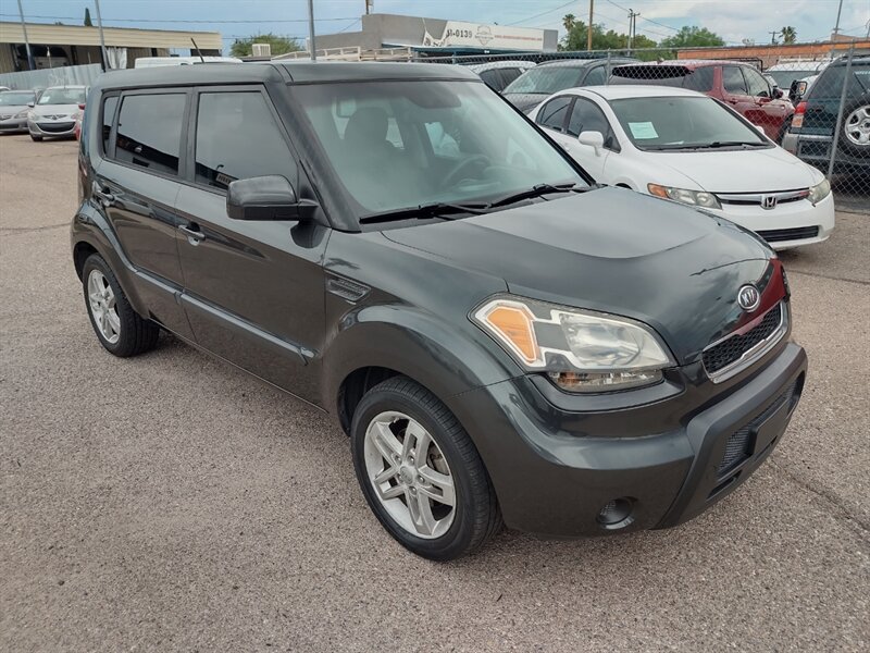 2011 Kia Soul Plus   - Photo 5 - Tucson, AZ 85711