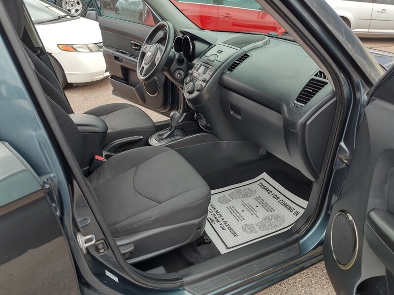 2011 Kia Soul Plus   - Photo 12 - Tucson, AZ 85711