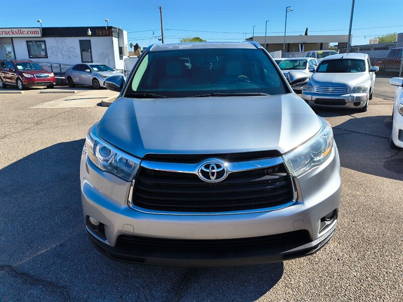 2015 Toyota Highlander XLE   - Photo 3 - Tucson, AZ 85711
