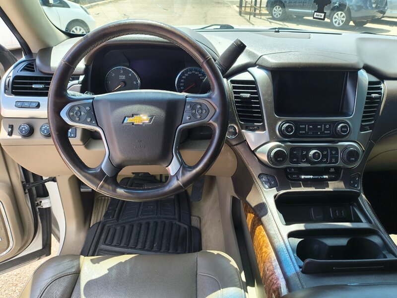2016 Chevrolet Suburban LTZ   - Photo 10 - Tucson, AZ 85711