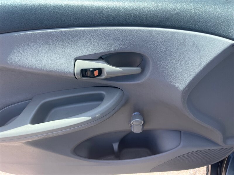 2011 Toyota Corolla L - Photo 14 - Tucson, AZ 85711