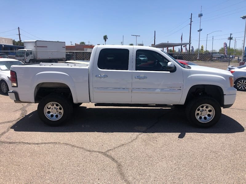 2009 GMC Sierra 1500 Denali   - Photo 7 - Tucson, AZ 85711