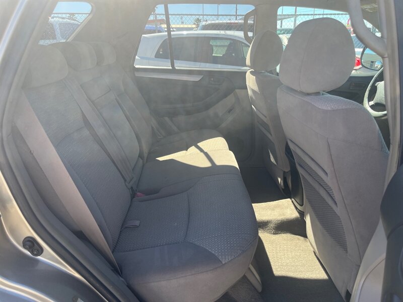 2004 Toyota 4Runner SR5   - Photo 11 - Tucson, AZ 85711