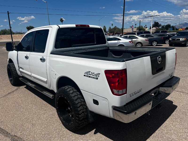 2005 Nissan Titan SE 4dr Crew Cab SE - Photo 6 - Tucson, AZ 85711
