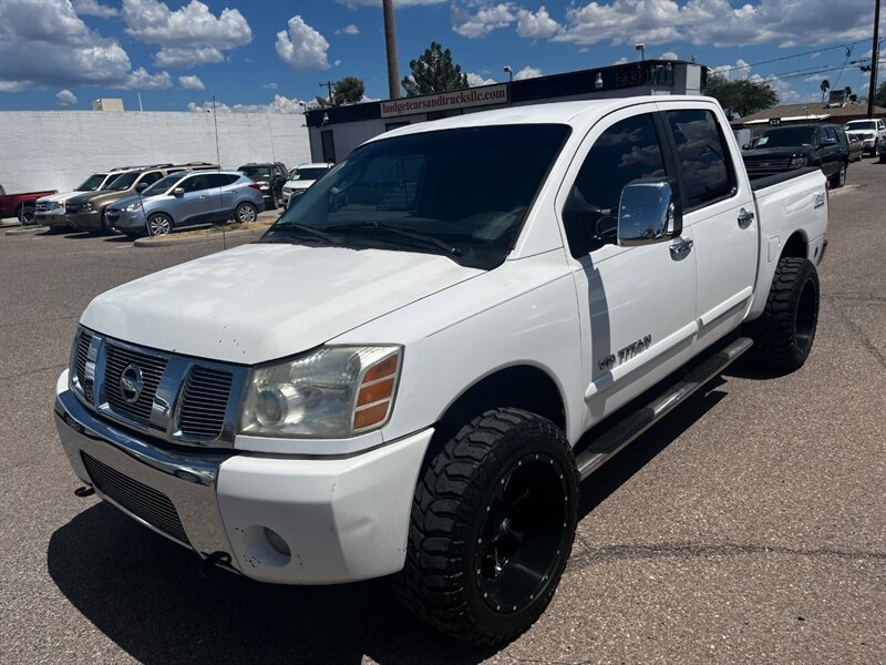 2005 Nissan Titan SE 4dr Crew Cab SE - Photo 15 - Tucson, AZ 85711
