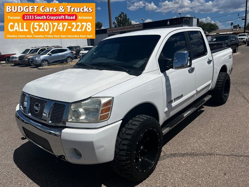 2005 Nissan Titan SE 4dr Crew Cab SE - Photo 1 - Tucson, AZ 85711