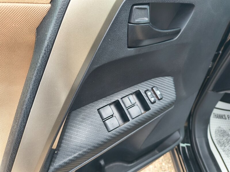 2013 Toyota RAV4 XLE - Photo 15 - Tucson, AZ 85711