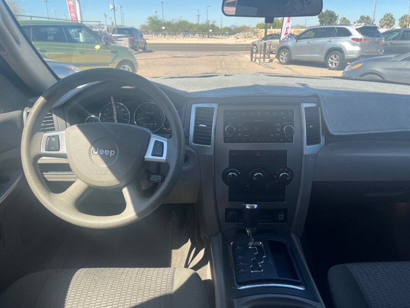 2008 Jeep Grand Cherokee Laredo   - Photo 10 - Tucson, AZ 85711