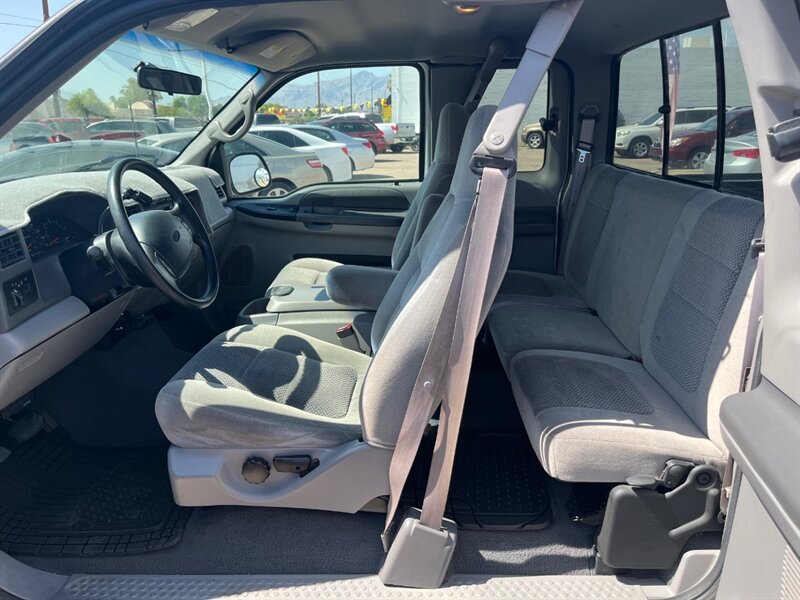 2001 Ford F-250 Super Duty XLT 4dr SuperCab XLT - Photo 9 - Tucson, AZ 85711