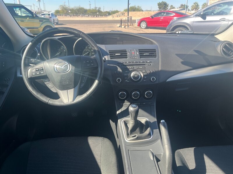 2013 Mazda Mazda3 Hatchback i Touring - Photo 10 - Tucson, AZ 85711