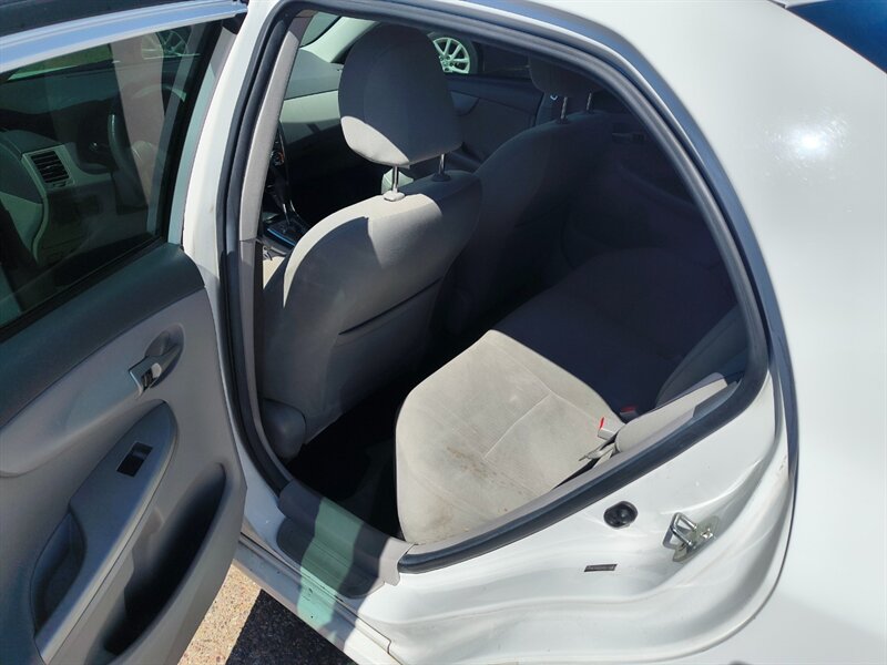 2010 Toyota Corolla LE - Photo 9 - Tucson, AZ 85711