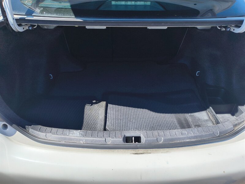 2010 Toyota Corolla LE - Photo 13 - Tucson, AZ 85711