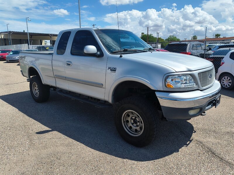 2000 Ford F-150 XLT - Photo 5 - Tucson, AZ 85711