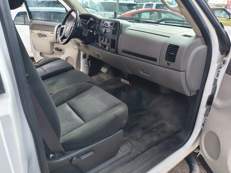2013 Chevrolet Silverado 2500 Work Truck - Photo 11 - Tucson, AZ 85711