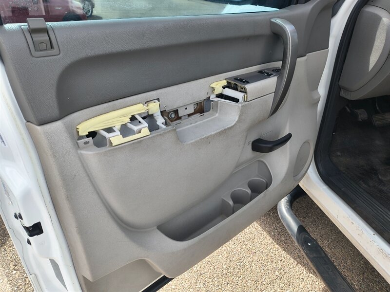 2013 Chevrolet Silverado 2500 Work Truck - Photo 12 - Tucson, AZ 85711