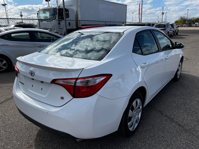 2014 Toyota Corolla S   - Photo 2 - Tucson, AZ 85711