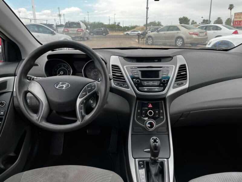 2015 Hyundai ELANTRA SE   - Photo 4 - Tucson, AZ 85711