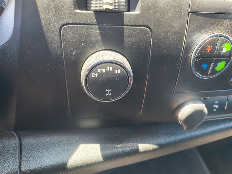 2011 GMC Sierra 1500 SLE - Photo 16 - Tucson, AZ 85711